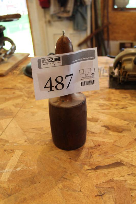 lot 487 image: Wood Mallet