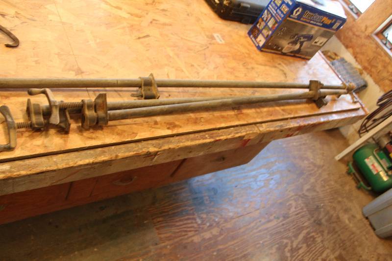 lot 489 image: Lot of (3) Pipe Clamps