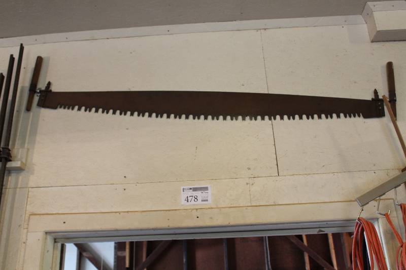 lot 478 image: Vintage Log Saw