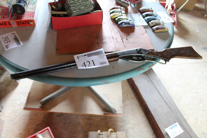lot 421 image: Red Ryder BB Gun