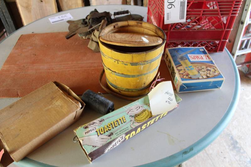 lot 406 image: Popeils Toastette, Sawa 71, Wood Bucket w Lid, Traps, Brands