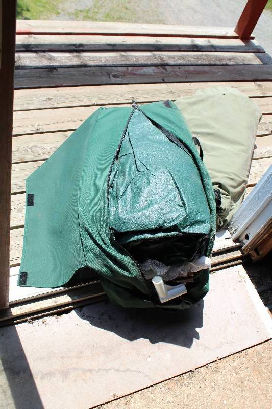 lot 807 image: Tent