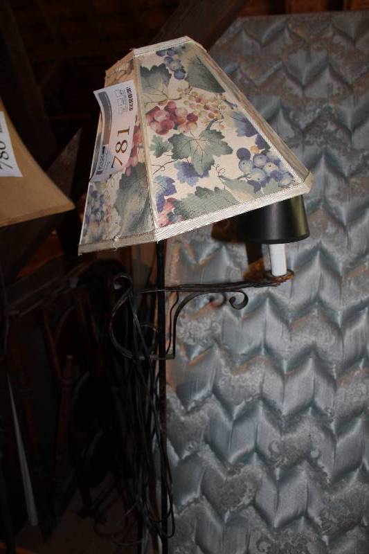 lot 781 image: Floor Lamp