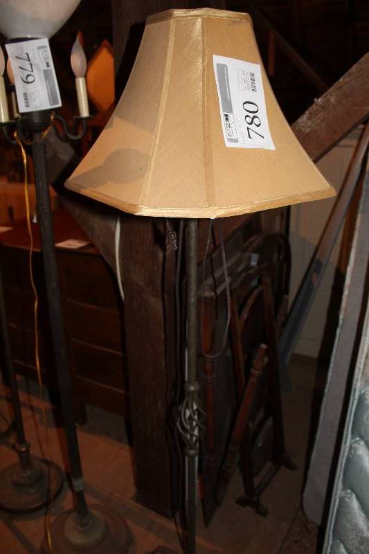 lot 780 image: Floor Lamp