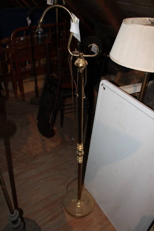 lot 776 image: Floor Lamp