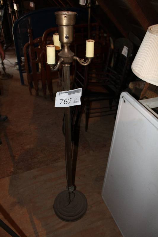 lot 767 image: Floor Lamp