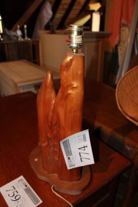lot 774 image: Decorative Wood Base Table Lamp