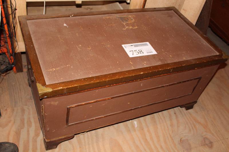 lot 758 image: Wood Chest