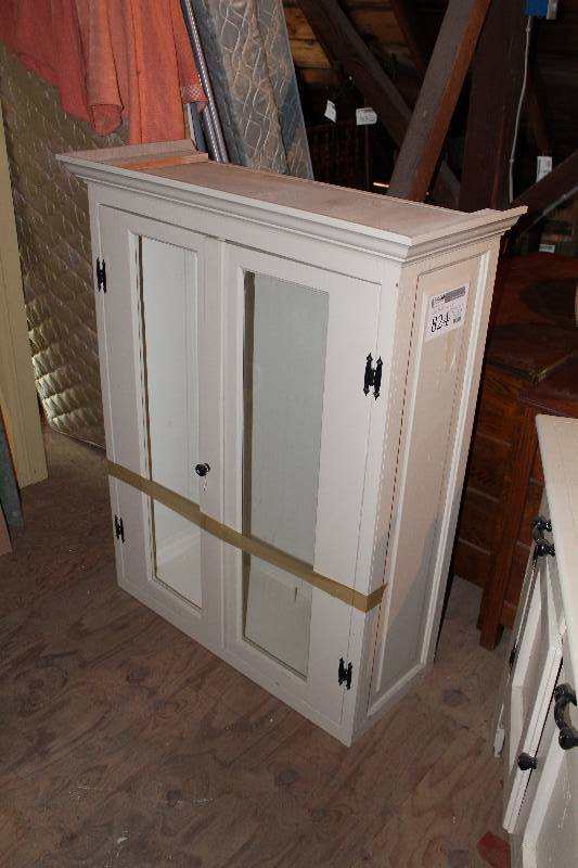 lot 824 image: 2-Glass Door Cabinet