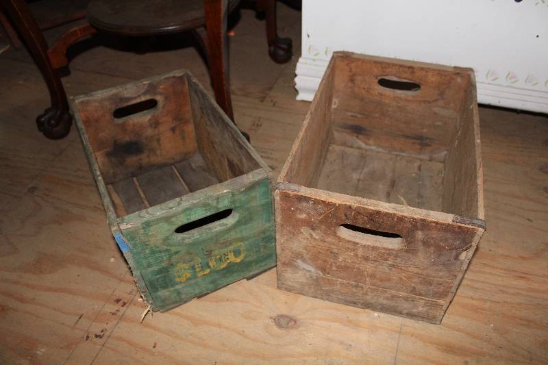 lot 836 image: Lot of (2) Wood Crates - Rock Spring, Duluth Brewing