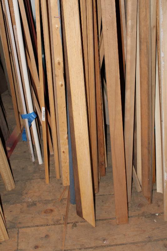 lot 552 image: Wood