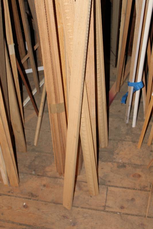 lot 554 image: Wood