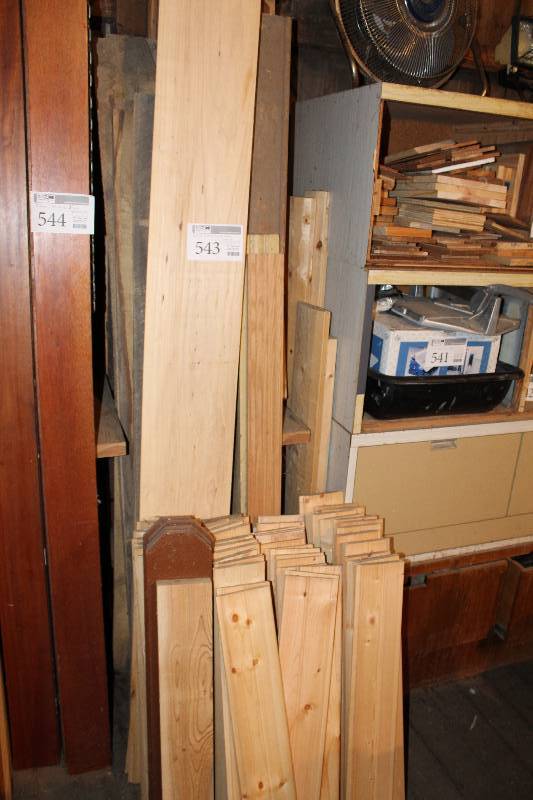 lot 543 image: Wood