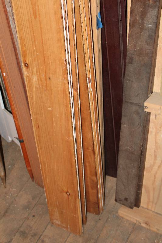lot 546 image: Wood