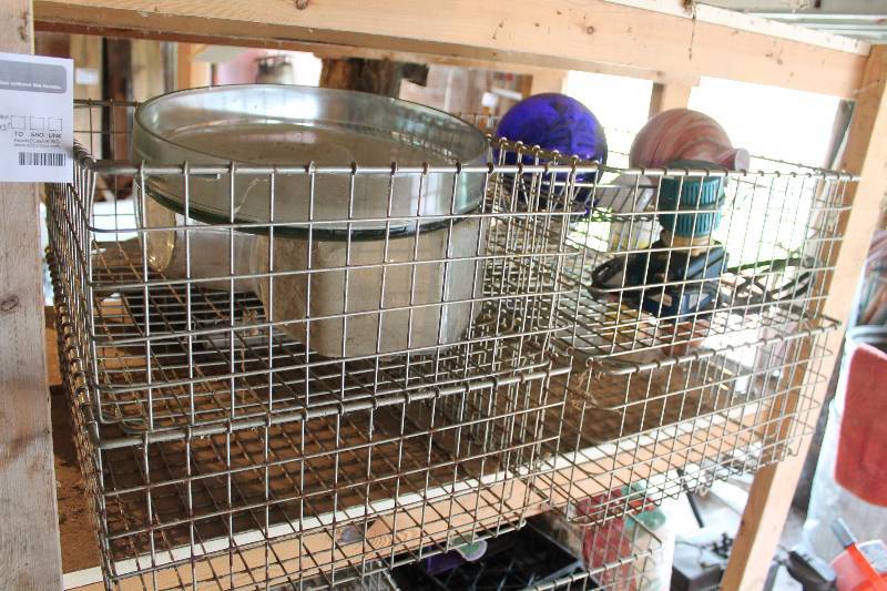 lot 663 image: Wire Baskets, Shingles, Garden Dcor