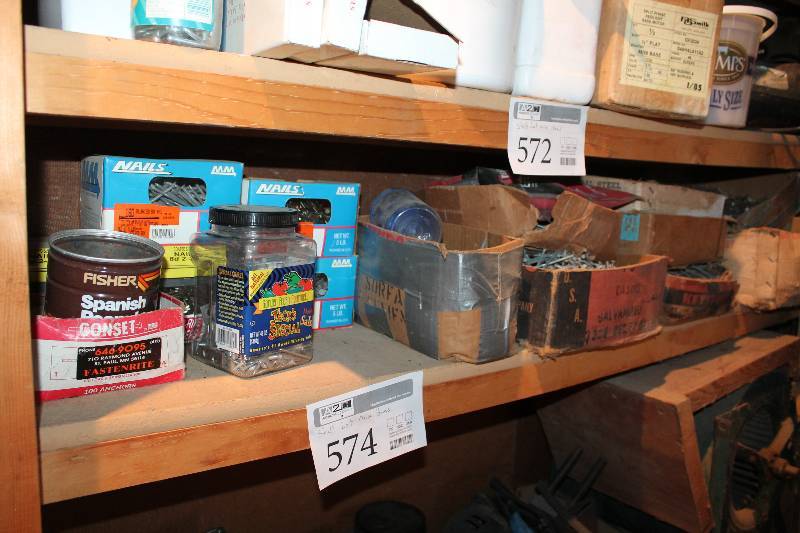lot 574 image: Hardware - Screws, Nails