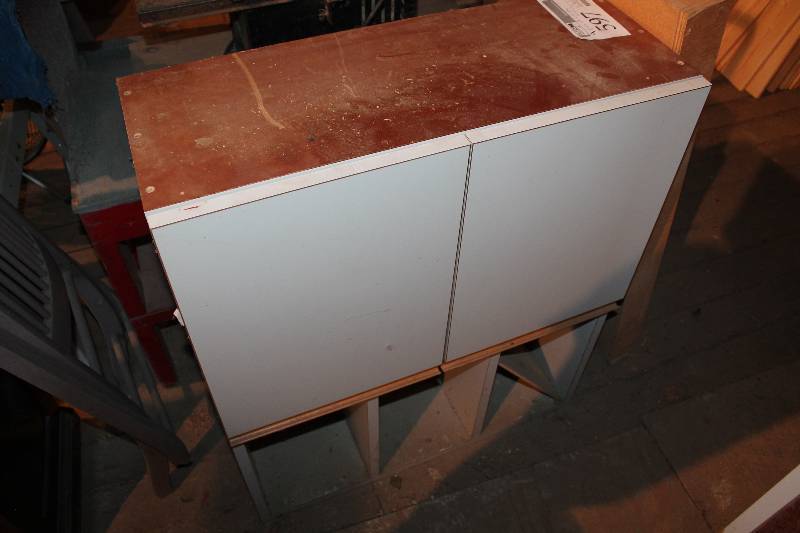 lot 597 image: Lot of (4) Cabinet Pieces
