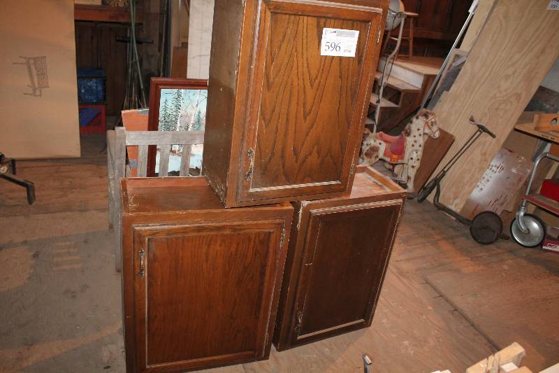 lot 596 image: Lot of (3) Cabinet Pieces