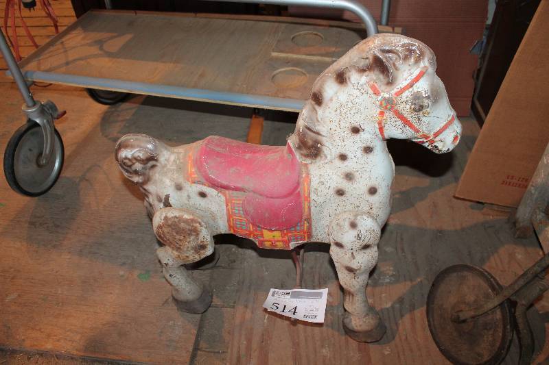 lot 514 image: Vintage Toy Horse