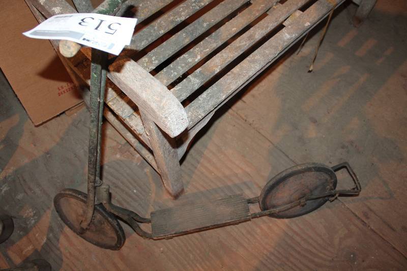 lot 513 image: Vintage Scooter