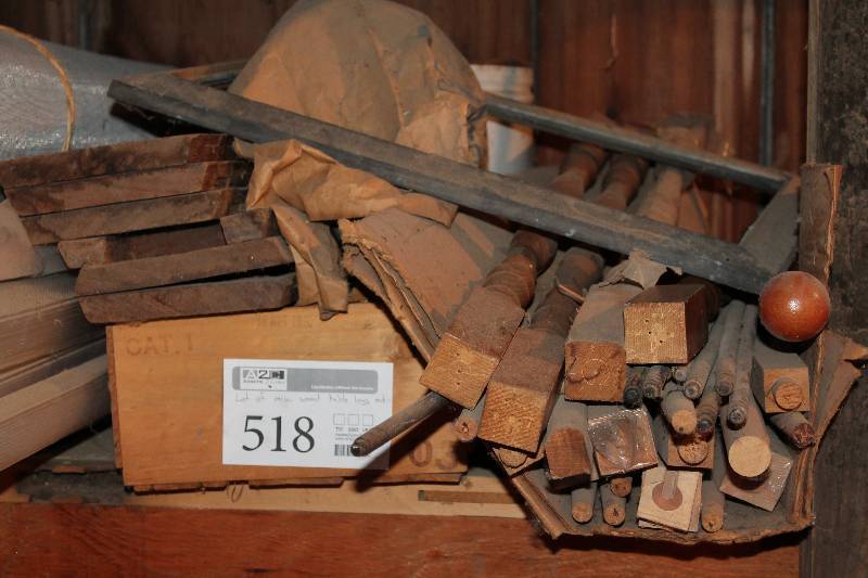 lot 518 image: Wood Table Legs, Misc Wood