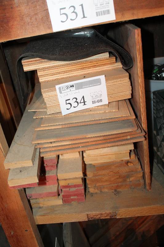 lot 534 image: Wood