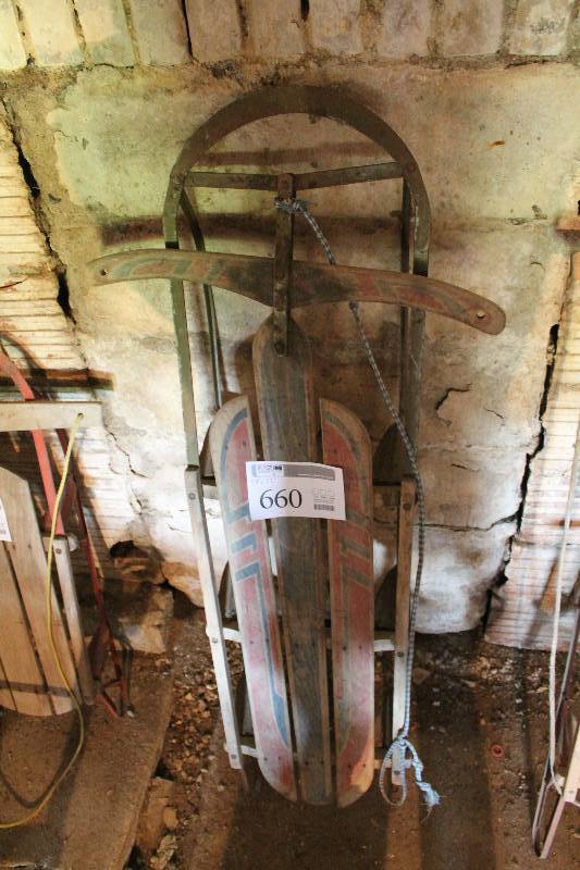 lot 660 image: Snow Sled