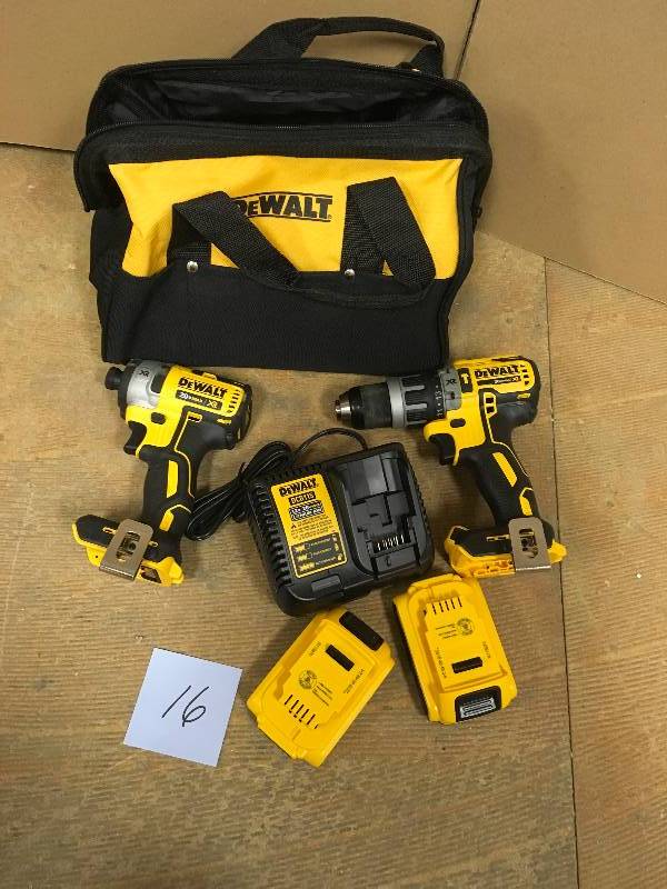 Dewalt 20-Volt MAX XR Lithium-Ion Cordless Brushless HammerdrillImpact Combo Kit (2-Tool) with (2) Batteries 2Ah and Charger in like new condition