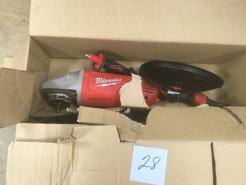Milwaukee 15 Amp 79 in. Large Angle Grinder with Trigger Lock-On Switch used in working condition