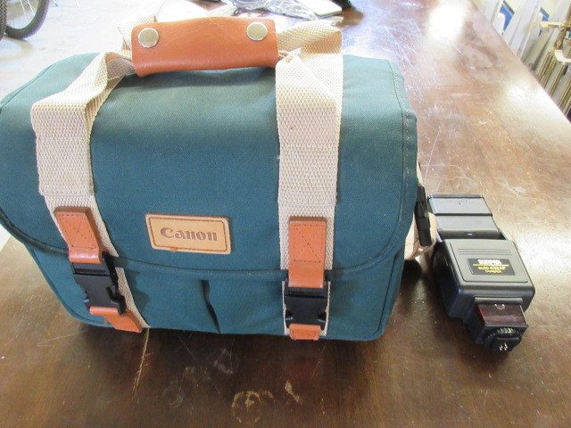 lot 224 image: CANON CAMERA BAG AND CANON FLASH