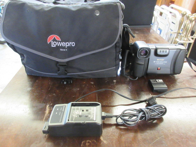 lot 226 image: SHARP CAMCORDER MODEL VL-E39U