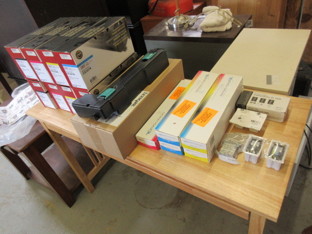 lot 246 image: TONER FOR XEROX 860 AND HP LASERJET PRO