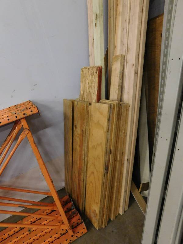 lot 48 image: Misc. Lot of Lumber