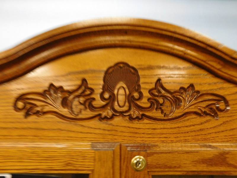 lot 57 image: Gun Cabinet - 39(w) x 81(h) x 12.5(d)