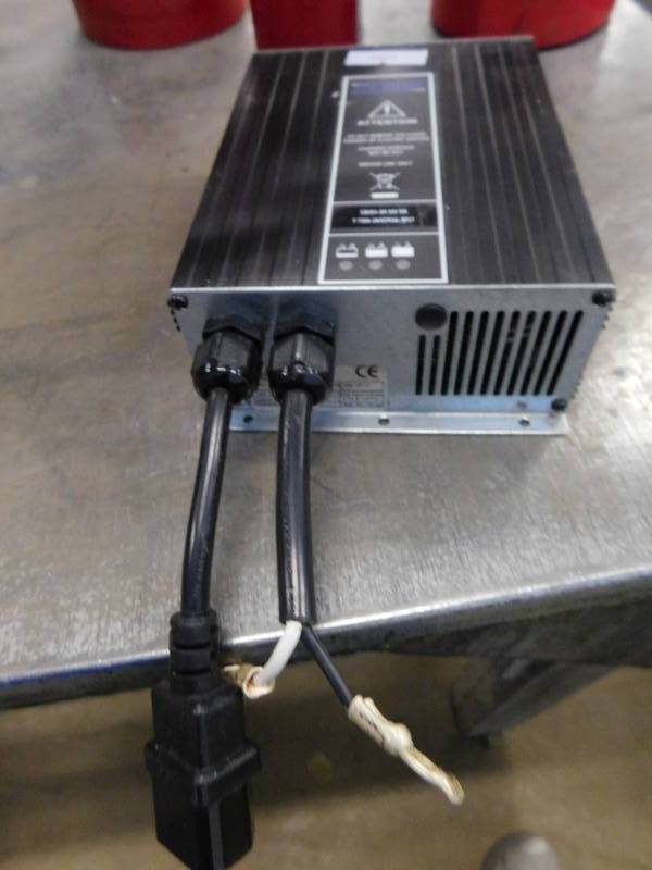 lot 72 image: SPE Elettronica Charger