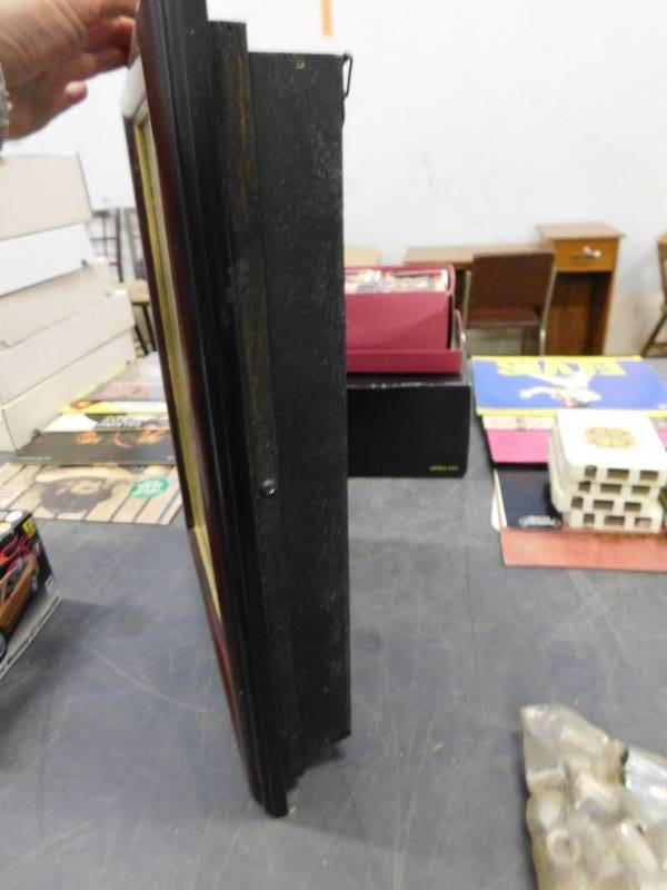 lot 81 image: Basketball Wall Decor