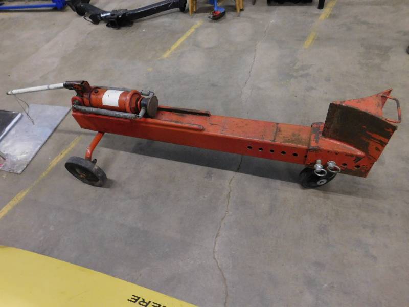 lot 99 image: Hydraulic Log Splitter