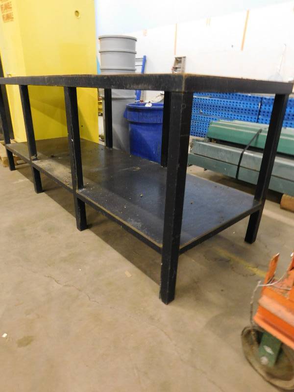 lot 114 image: Heavy Duty Welding Work Bench