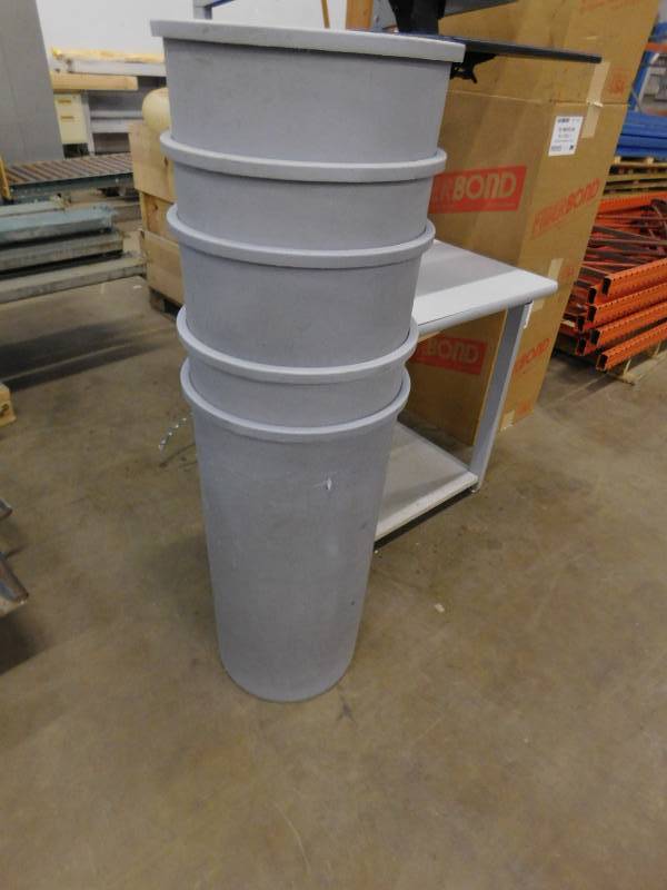 lot 121 image: Garbage Bins