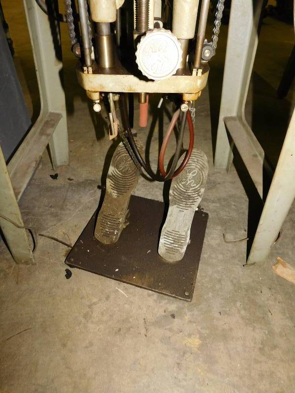 lot 155 image: Vintage Litton Machine Press