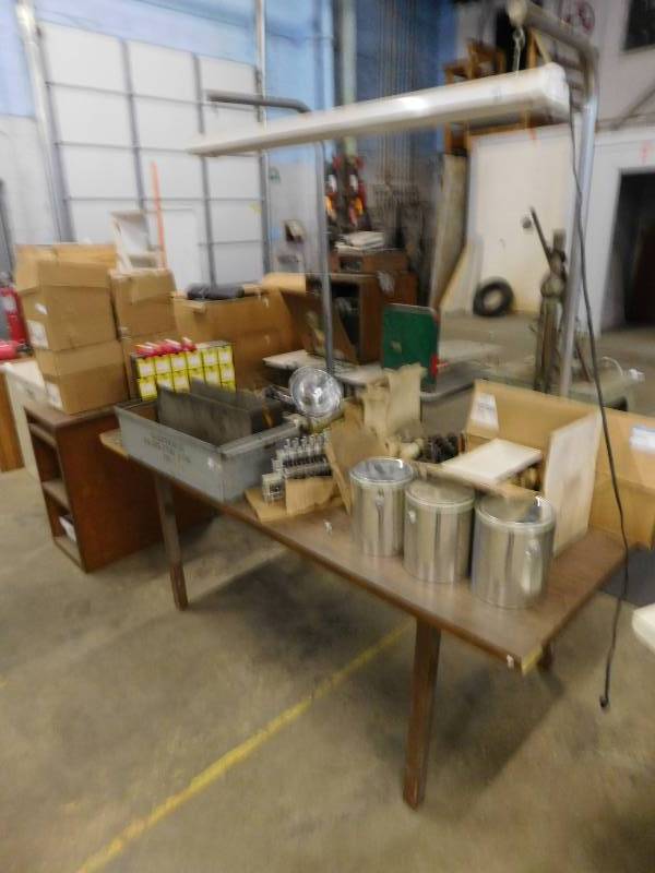 lot 164 image: Work Bench Table with Overhead Hanging Light