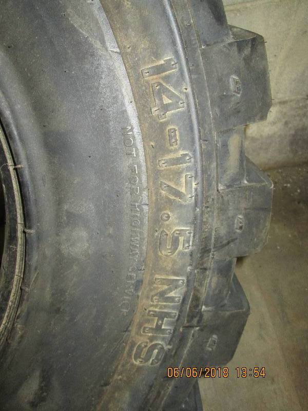 One HD 2000 Tire - 14 -17.5 NHS