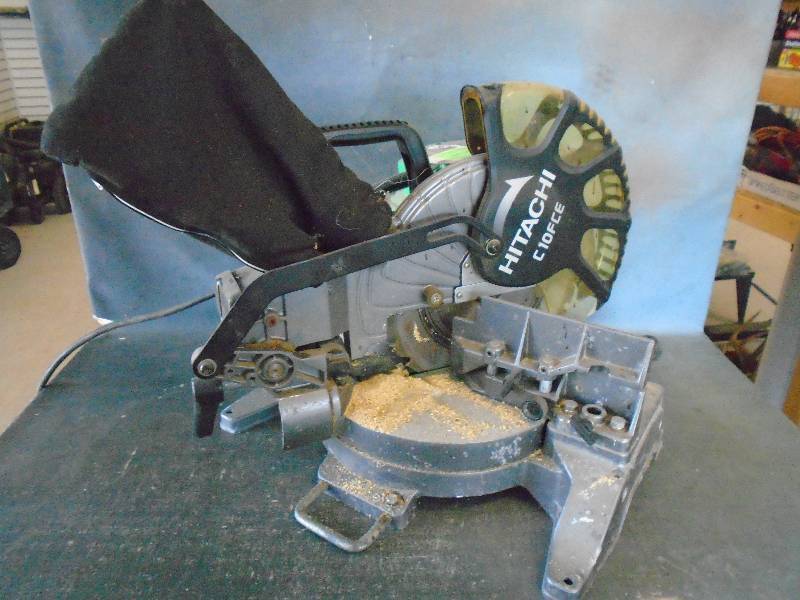 Hitachi Compound Saw