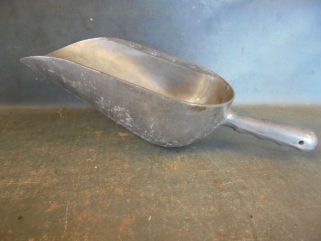 Aluminum Hand Scoop