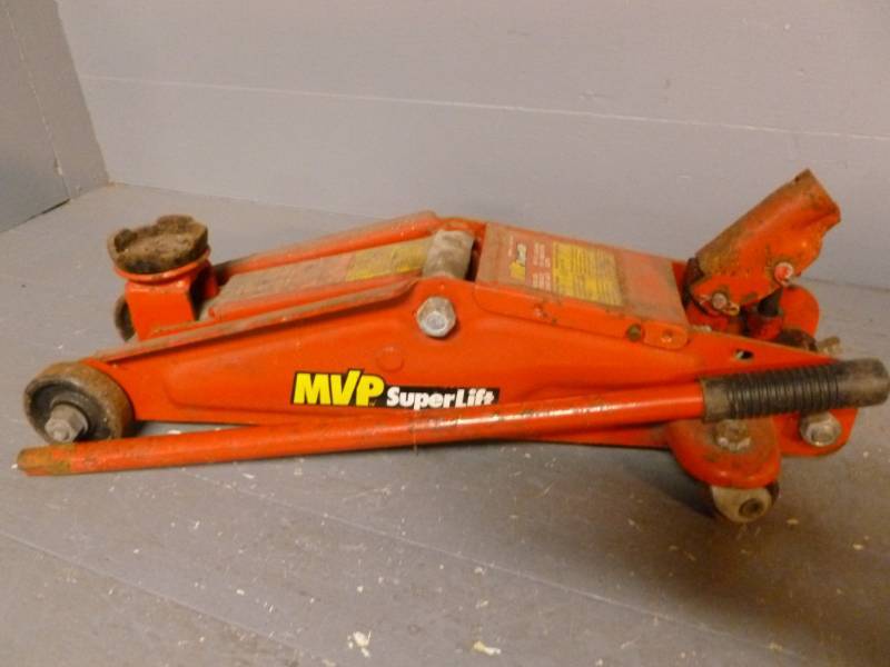 Hydraulic Floor Jack