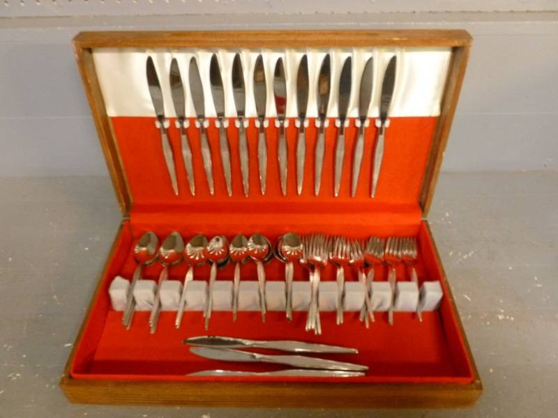 Flatware Set