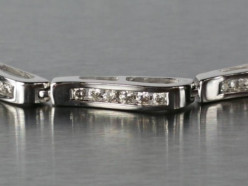lot 18 image: 2 Carat Diamond Bracelet  14k White Gold  $2100 Retail