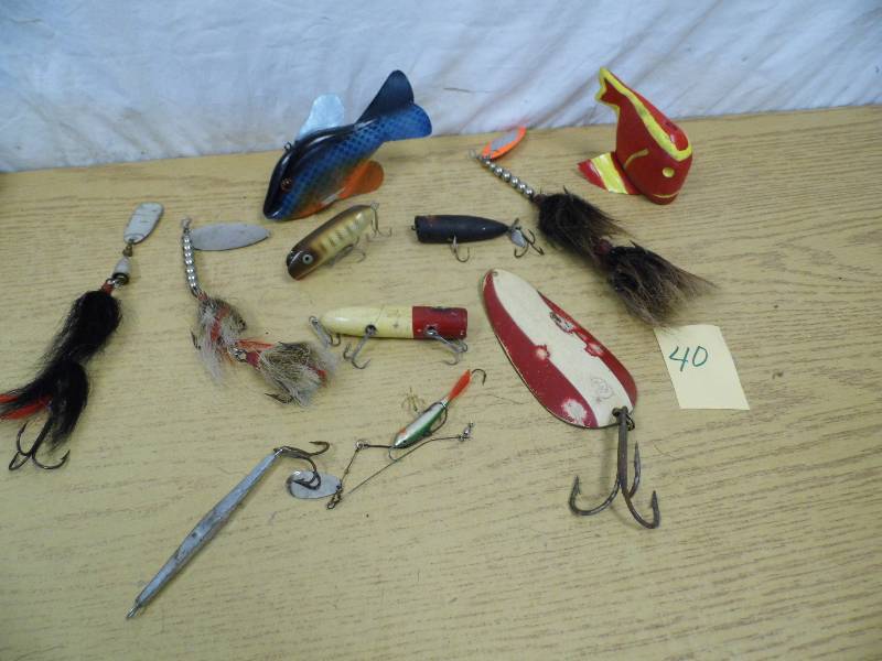 lot 40 image: Fishing Tackle