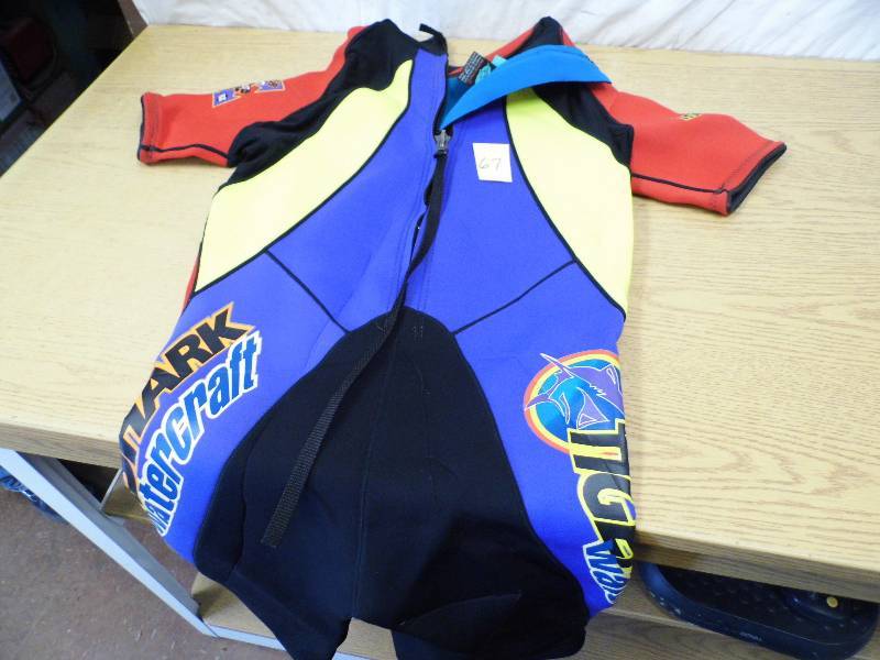 lot 67 image: Tigershark Wetsuit