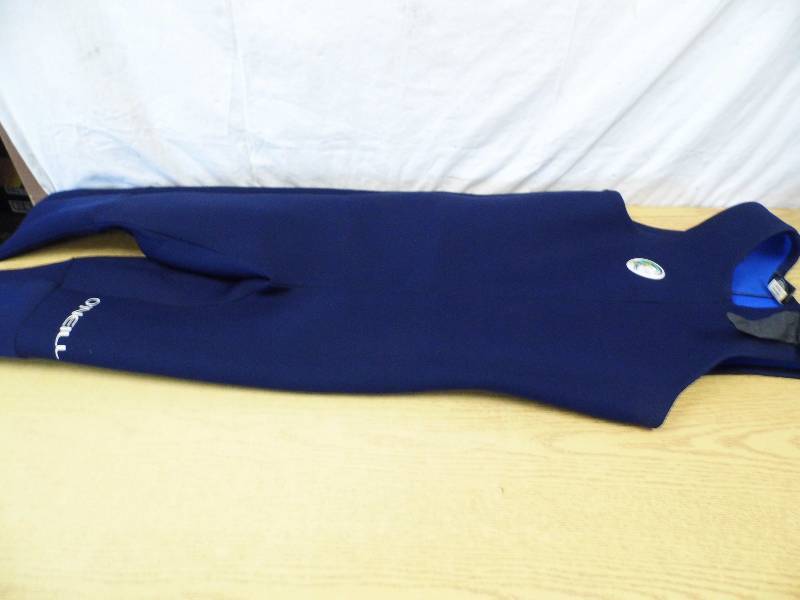 lot 69 image: ONeill Wetsuit